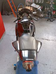 Honda CBR 1000RR 2006-thumb-11