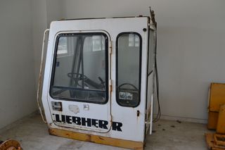 ΚΑΜΠΙΝΑ LIEBHERR 912