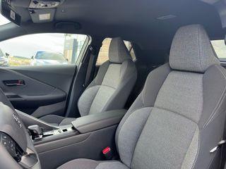 Toyota C-HR 2026 CHR C - LUB 1.8-thumb-11