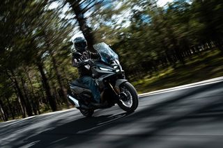 Voge 2026 SR450X-thumb-1