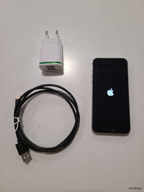 Apple iPhone SE 32GB + Φορτιστής