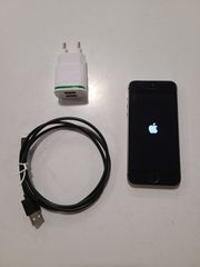 Apple iPhone SE 32GB + Φορτιστής