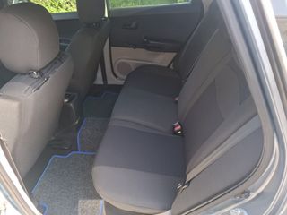 Kia Ceed / cee'd 2008-thumb-5