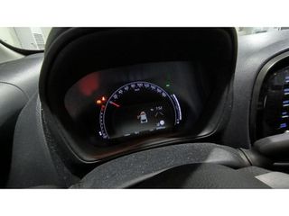 Toyota Aygo 2023 X-PLAY CLIMA SMART KEY-thumb-5