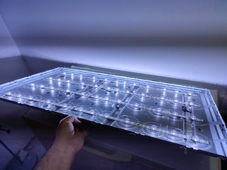 Samsung 43ku6072  ledbar-thumb-4