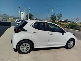 Toyota Yaris 2021 ACTIVE STEEL-thumb-7