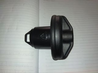 ΤΑΠΑ ΒΕΝΖΙΝΗΣ FIAT ALFA ROMEO LANCIA 46738095 46820586-thumb-2