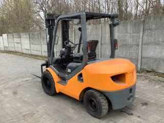 Komatsu 2016 FD30T-17-thumb-2