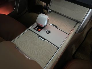 Land Rover Range Rover 2024 SV-thumb-37