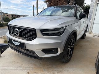 Volvo XC40 2018 T3 MOMENTUM GEARTRONIC