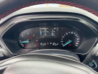 Ford Focus 2020 ST-LINE-thumb-23