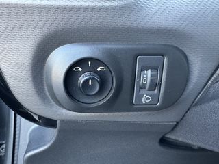 Citroen C4 Cactus 2014-thumb-21