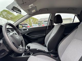 Hyundai i 20 2016-thumb-17