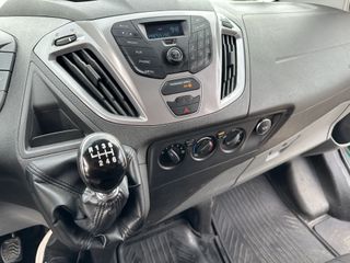 Ford Custom 2017-thumb-40