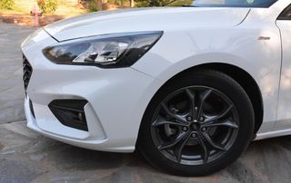 Ford Focus 2020 ST-Line-thumb-3
