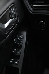 Ford Focus 2020 ST-Line-thumb-12