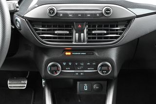 Ford Focus 2020 ST-Line-thumb-17