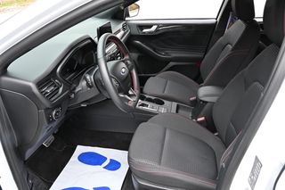 Ford Focus 2020 ST-Line-thumb-18