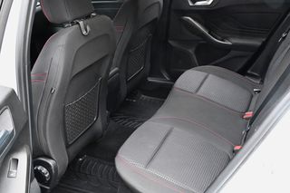 Ford Focus 2020 ST-Line-thumb-21
