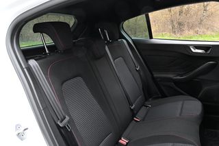 Ford Focus 2020 ST-Line-thumb-24