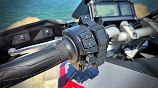 Yamaha Tracer 900 2020 GEN 2 ΒΙΒΛΙΟ SERVICE-thumb-11