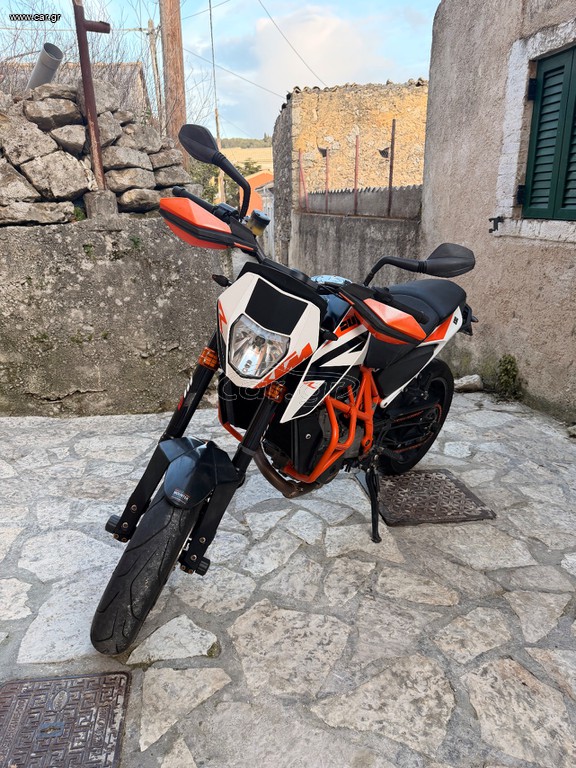 KTM 690 Duke 2013 DUKE R