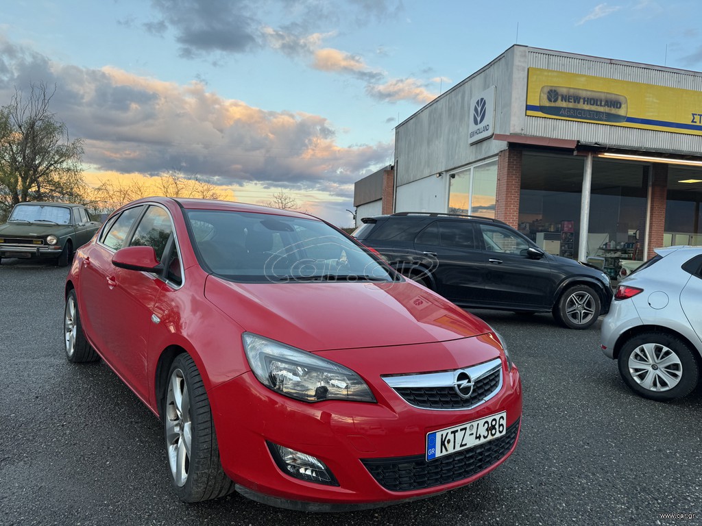Opel Astra 2012