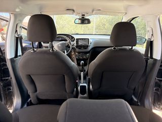 Peugeot 208 2018 Style-thumb-38