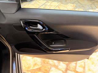 Peugeot 208 2018 Style-thumb-41