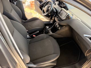 Peugeot 208 2018 Style-thumb-16