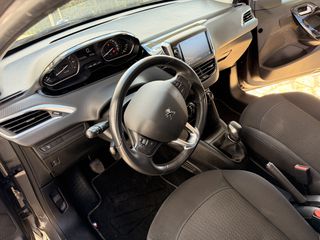 Peugeot 208 2018 Style-thumb-17