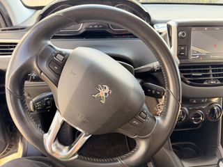 Peugeot 208 2018 Style-thumb-21