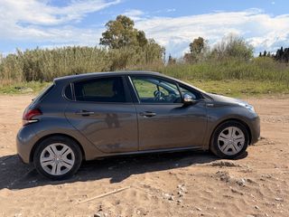 Peugeot 208 2018 Style-thumb-29
