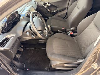 Peugeot 208 2018 Style-thumb-34