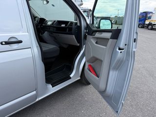 Κλούβα Volkswagen 2017 T6 Transporter 4Motion Euro6 * 2 Πλαϊνές Πόρτες *-thumb-34