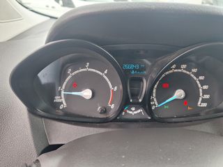 Ford Courier 2022 COURIER CD-thumb-21