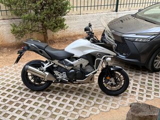 Honda Crossrunner 2016 VFR 800X-thumb-2