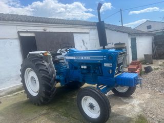 Τρακτέρ Ford 2000 7600