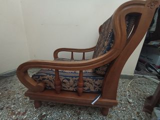 Ξύλινες πολυθρόνες με μαξιλάρια-thumb-2