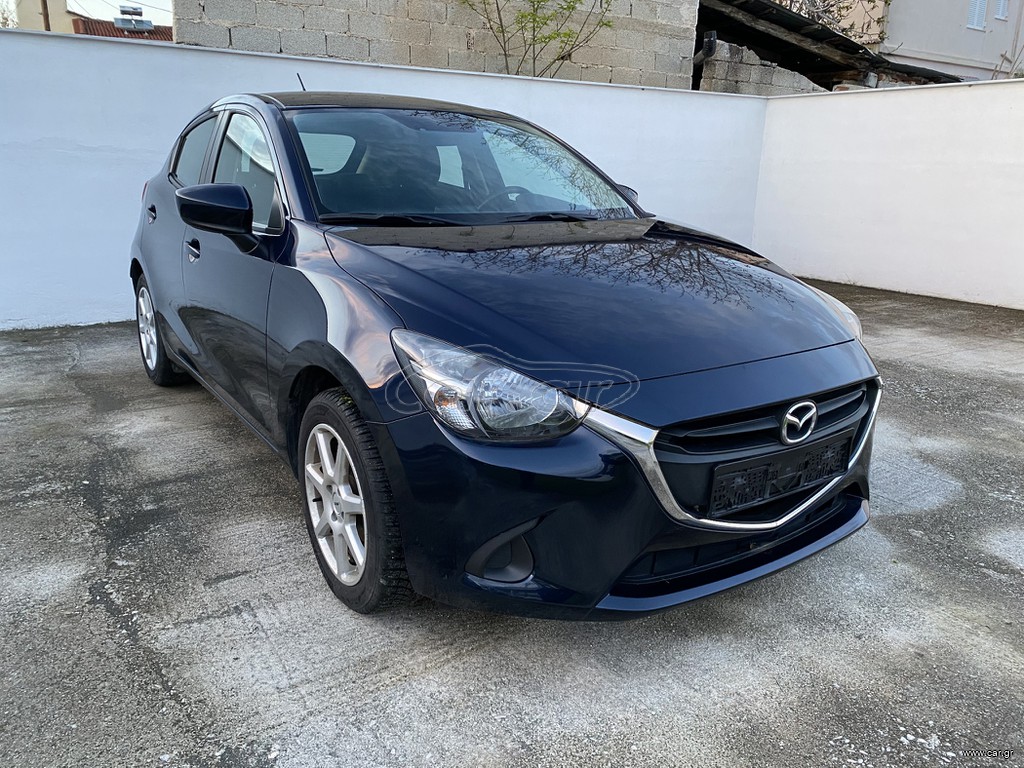 Mazda 2 2016 SKYACTIV-D 105 Center-Line