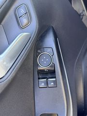 Ford Fiesta 2019 ST LINE-thumb-8