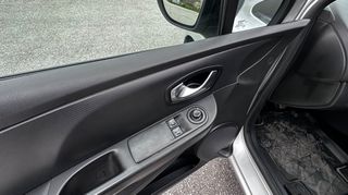 Renault Clio 2016 1.5 DCI DIESEL NAVI-thumb-8