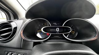 Renault Clio 2016 1.5 DCI DIESEL NAVI-thumb-10