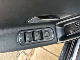 Mercedes-Benz A 180 2019 D URBAN 7G-DCT-thumb-8