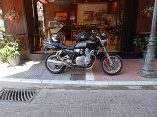 Yamaha XJR 1300 2002