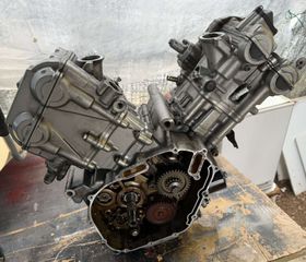 Suzuki V Strom 650  2006.  Μοτέρ * Κινητήρας