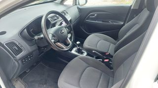 Kia Rio 2015-thumb-12