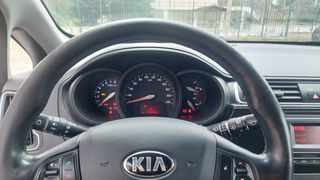 Kia Rio 2015-thumb-17