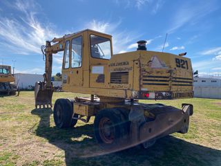 Εκσκαφέας Με Λάστιχα Liebherr 1981 921 C-thumb-2