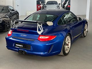 Porsche 911 2010 GT3 RS 997.2-thumb-4